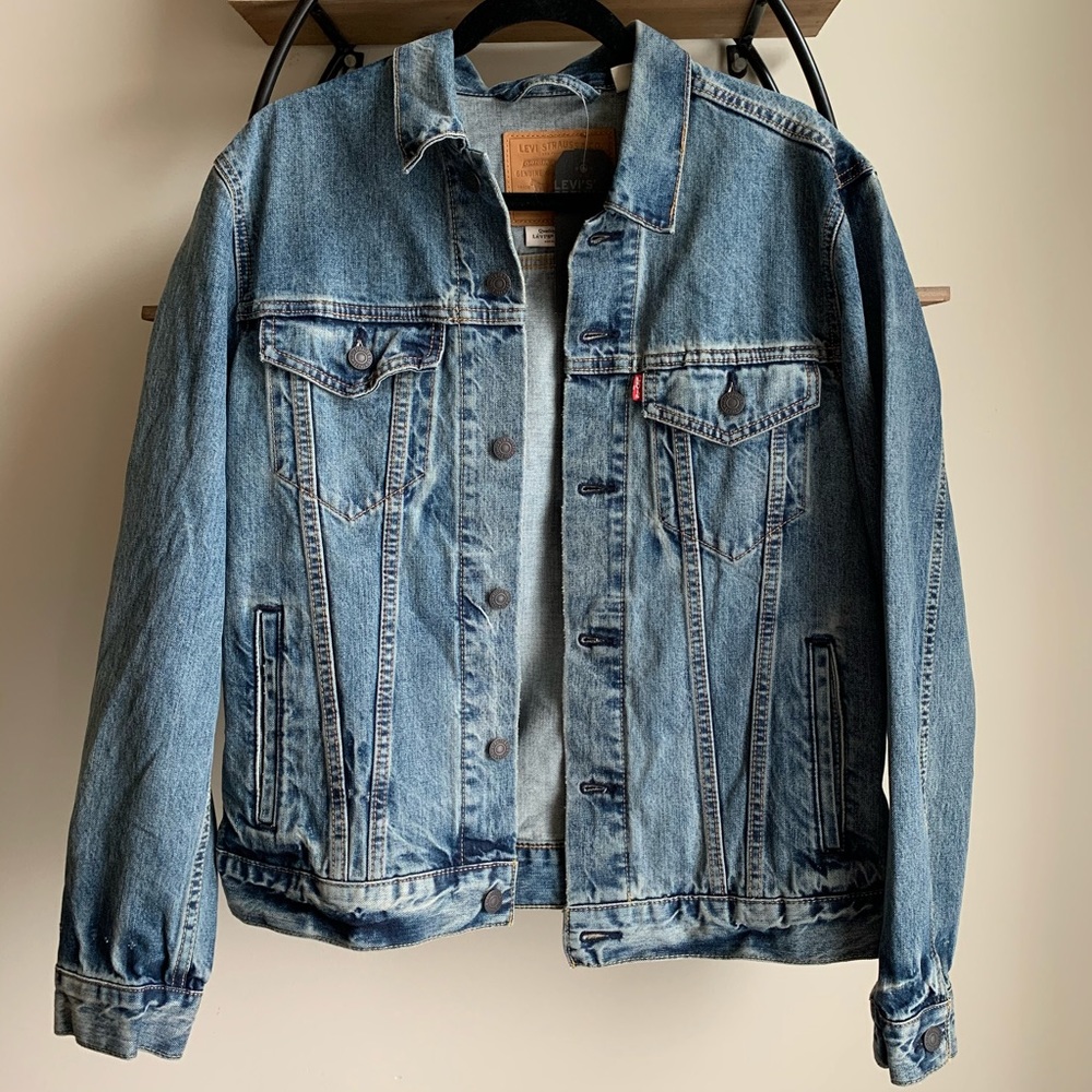 Levi’s Original Trucker Medium Wash Jean Jacket